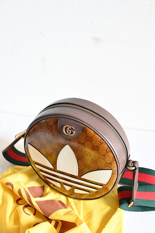 GUI - Luxurious Totes - 781