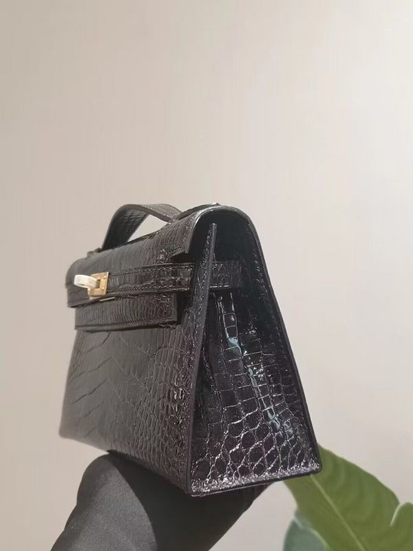 HMS - Luxurious Totes - 025