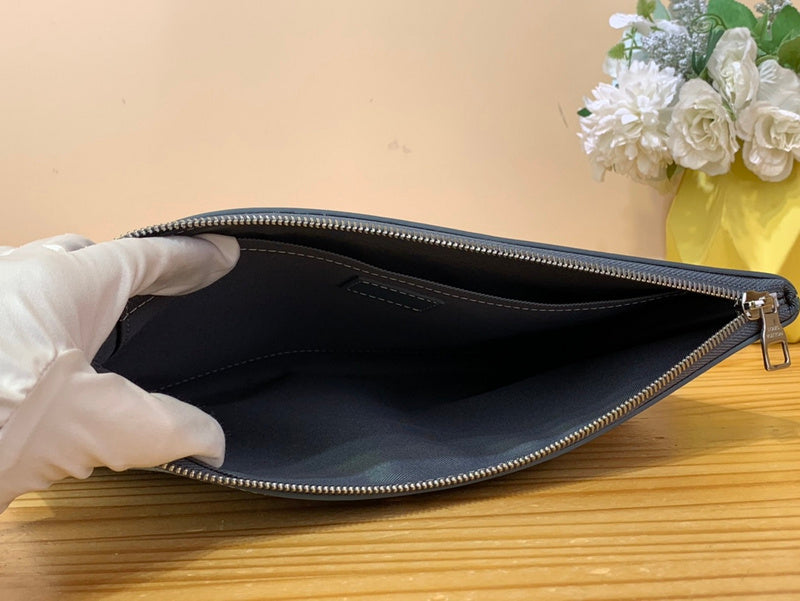 LOV - Luxurious Totes - 055