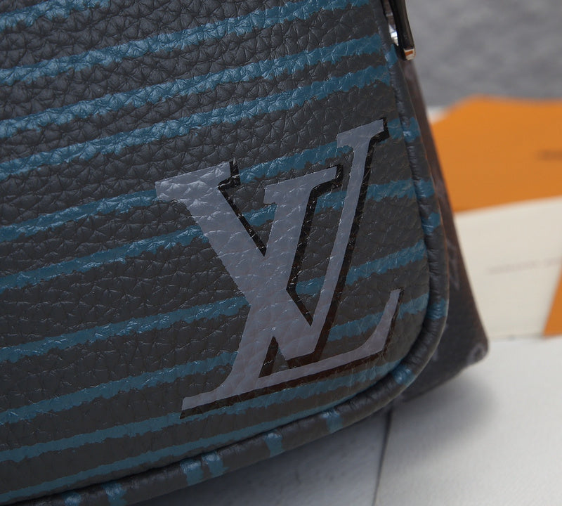 LOV - Luxurious Totes - 2533