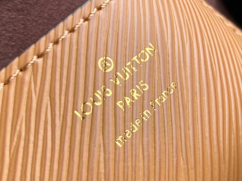 LOV - Luxurious Totes - 2003