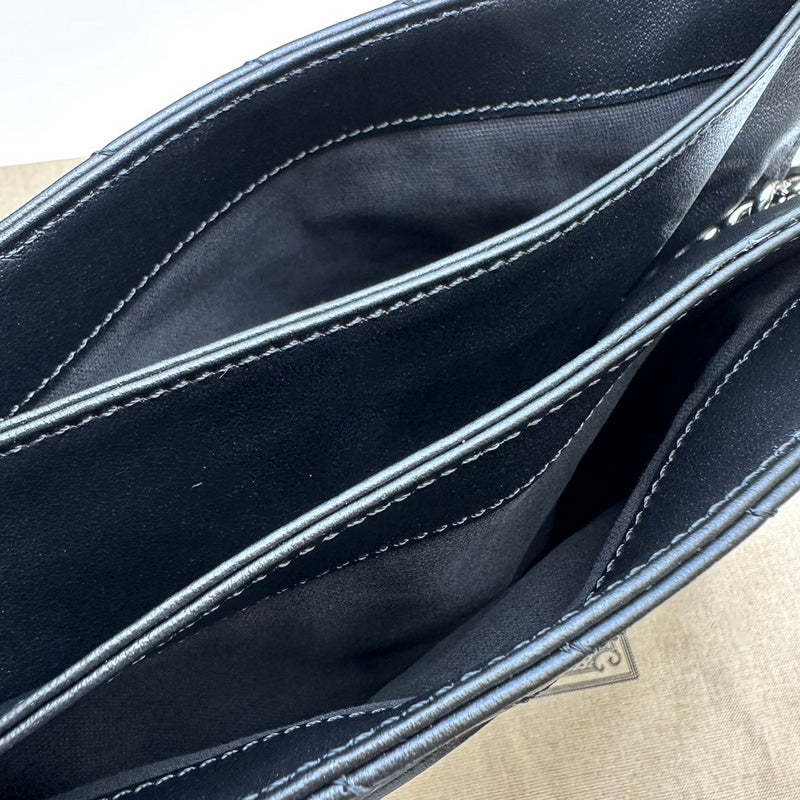 GUI - Luxurious Totes - 143