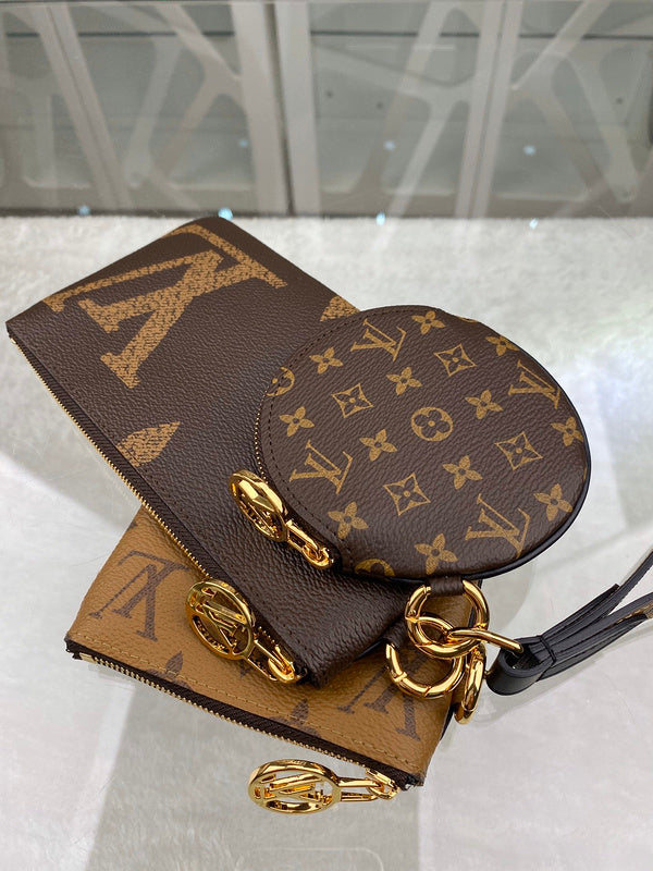 LOV - Luxurious Totes - 2571