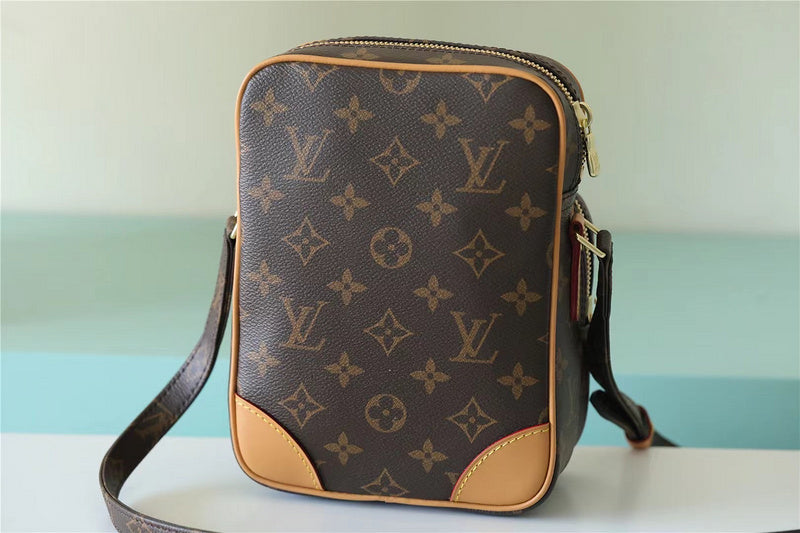 Lux-Totes - LOV Bags - 3887