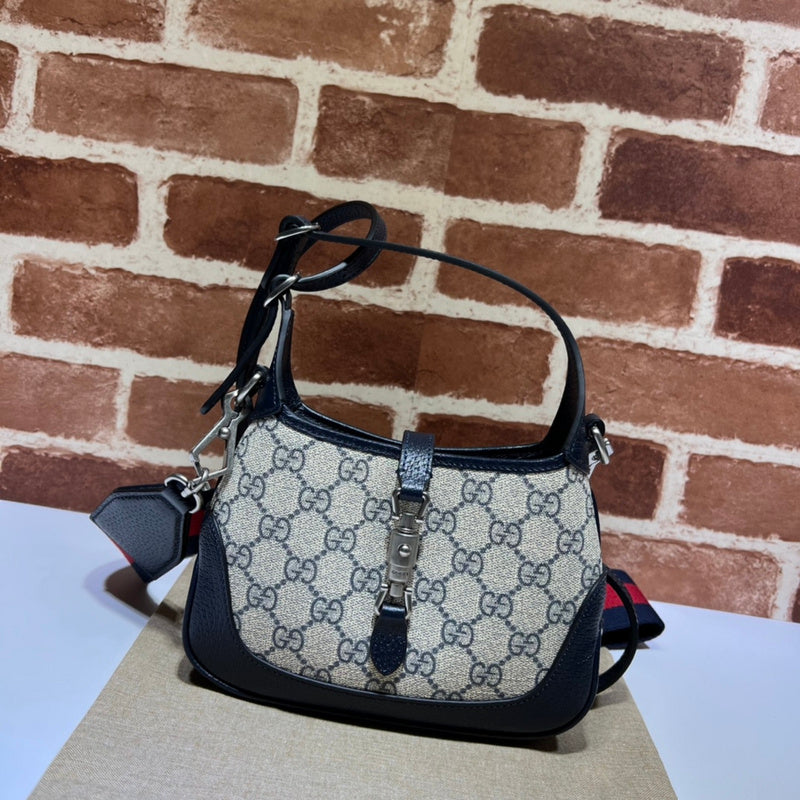 GUI - Luxurious Totes - 099