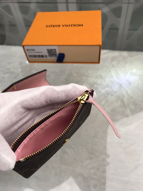 LOV - Luxurious Totes - 2343