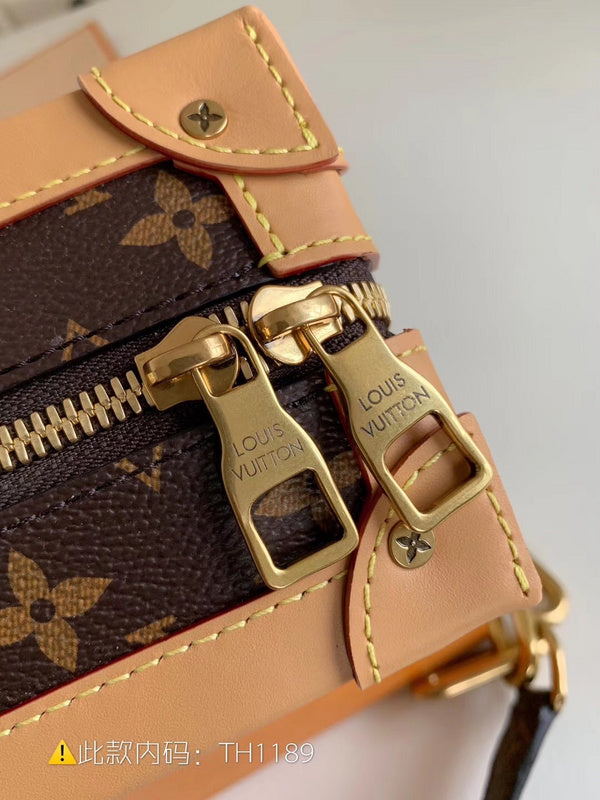 Luxurious Totes - Latest - 2417