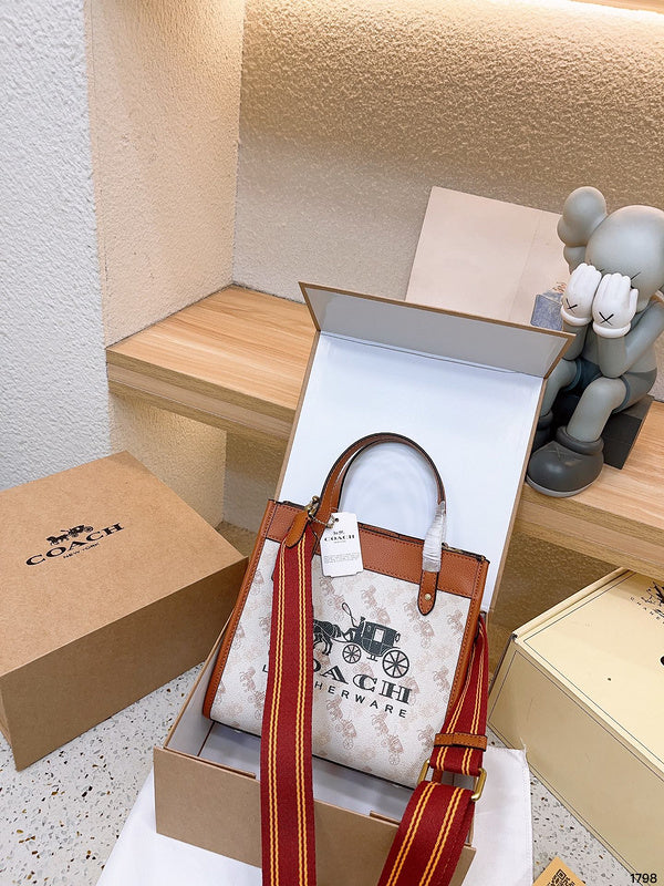 Luxurious Totes - CCH2 Bags - 014