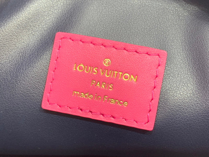 LOV - Luxurious Totes - 498