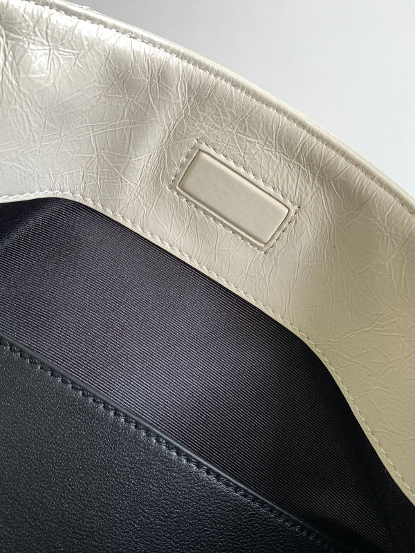 Luxurious Totes - Latest - 8629