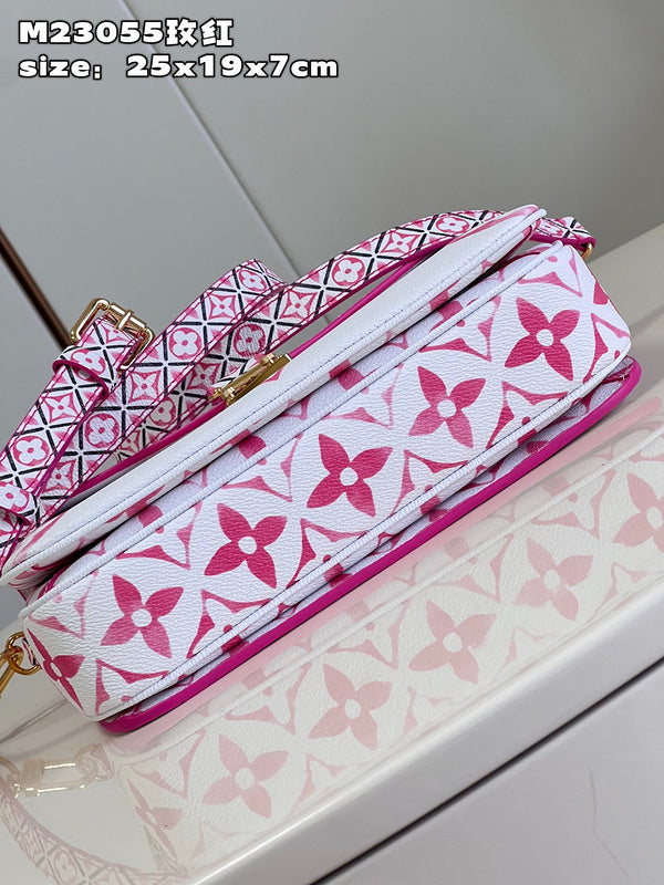 LOV - Luxurious Totes - 014