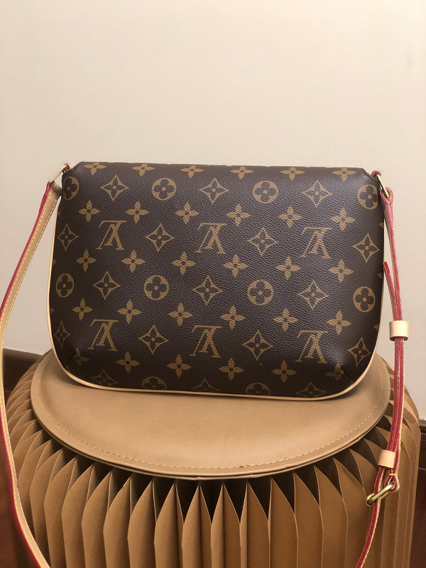 LOV - Luxurious Totes - 2330