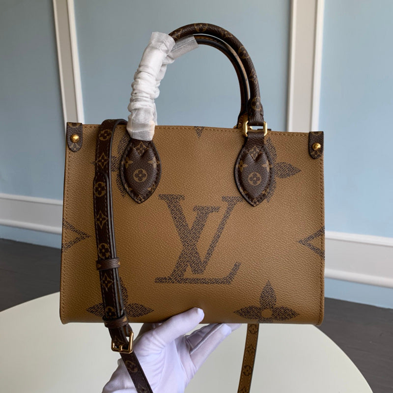 LOV - Luxurious Totes - 2431