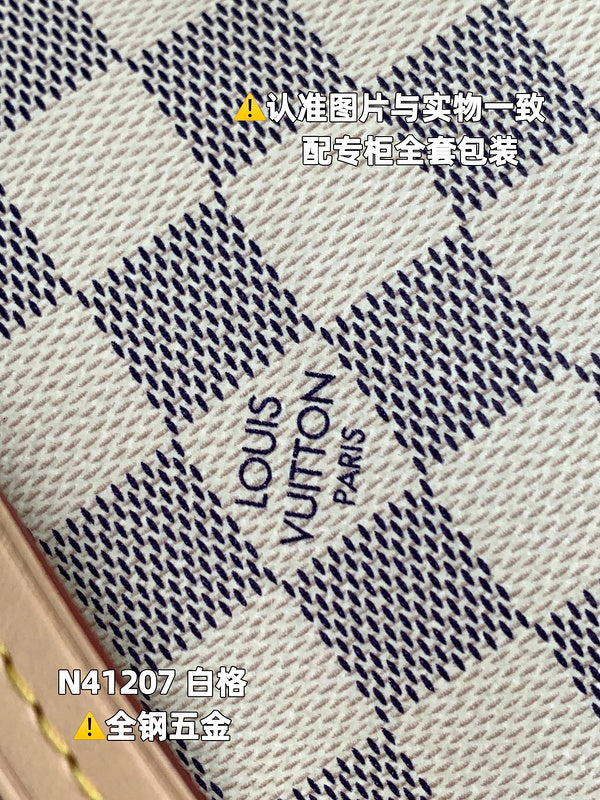 LOV - Luxurious Totes - 1309