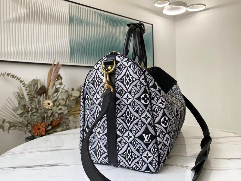 LOV - Luxurious Totes - 2450