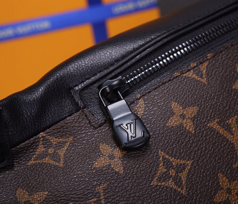LOV - Luxurious Totes - 2527