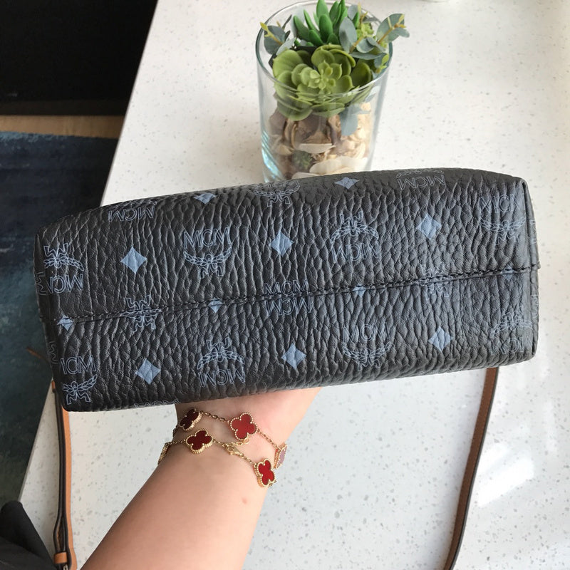 Luxurious Totes - Latest - 7872