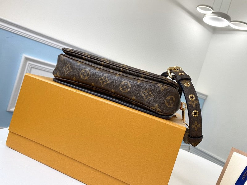 Luxurious Totes - Latest - 1759