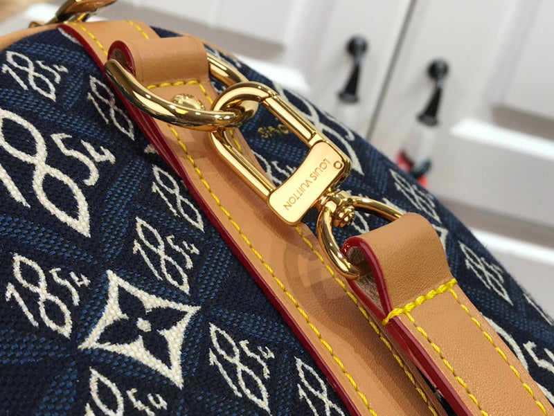 LOV - Luxurious Totes - 2495