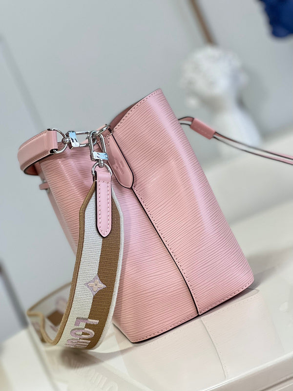 LOV - Luxurious Totes - 1318