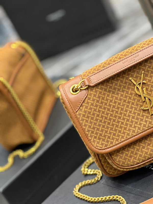 Luxurious Totes - Latest - 8533