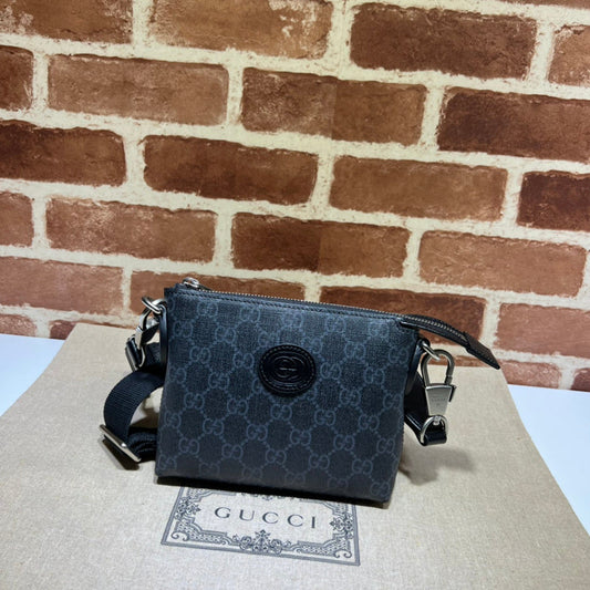 GUI - Luxurious Totes - 057