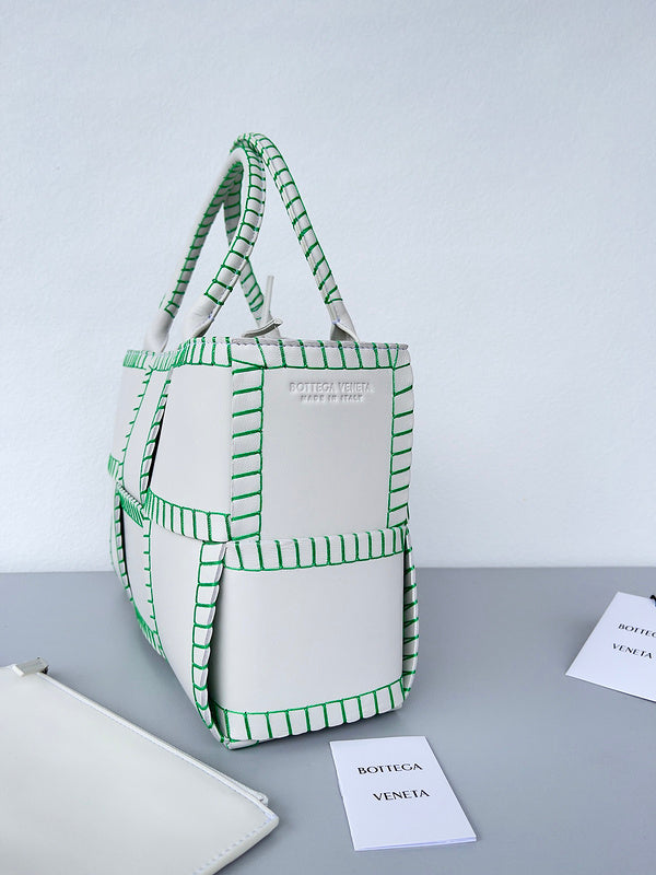 Luxurious Totes - Latest - 6948
