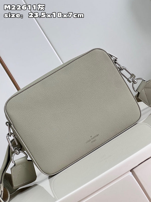 LOV - Luxurious Totes - 152