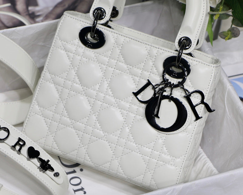 Luxurious Totes - Latest - 6472