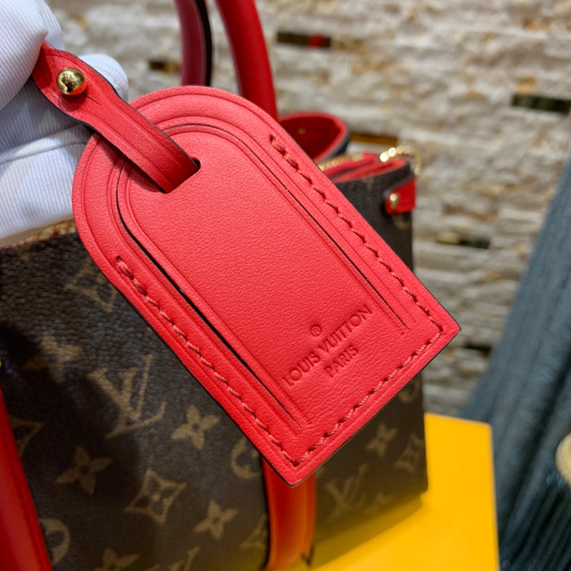 Luxurious Totes - Latest - 1660