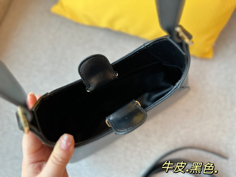 Luxurious Totes - PDA3 Bags - 095