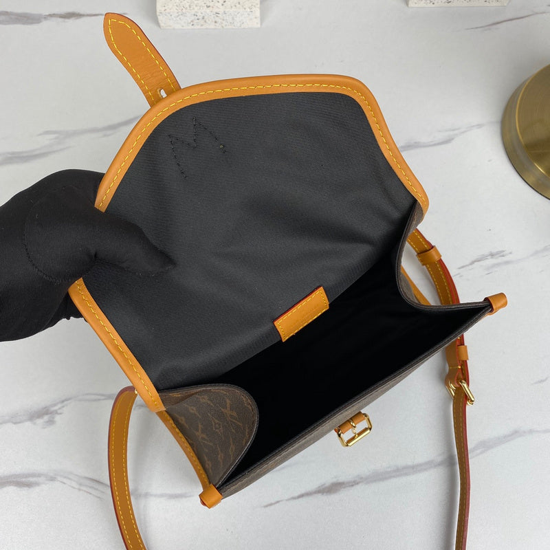 LOV - Luxurious Totes - 2207