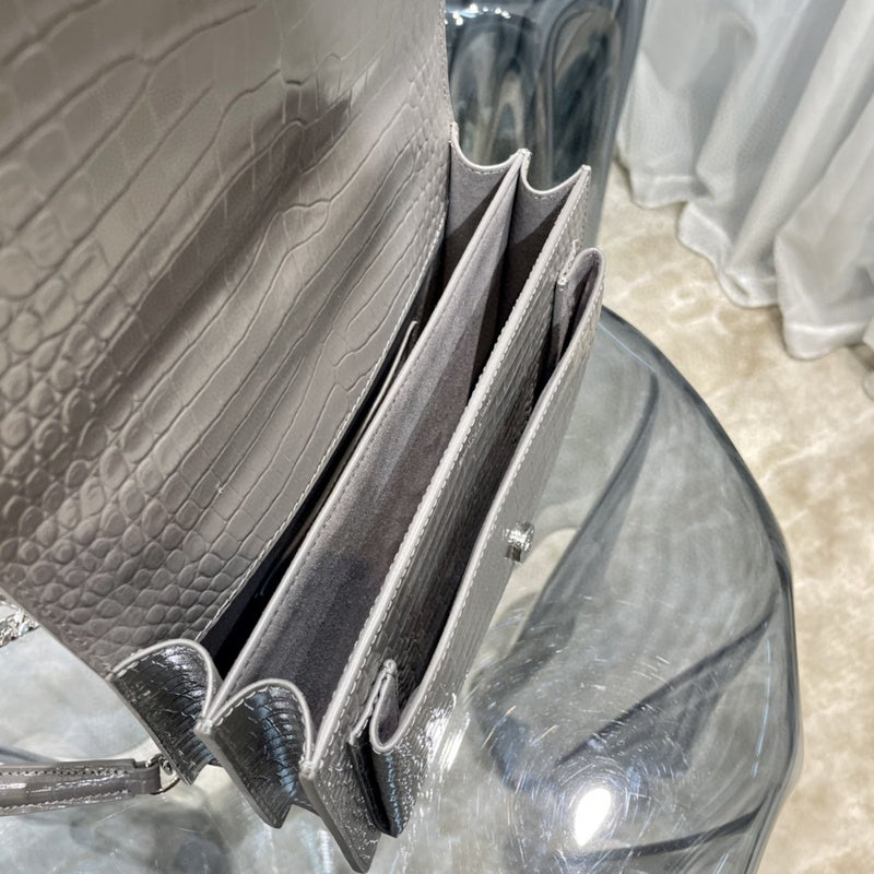 Luxurious Totes - Latest - 8956