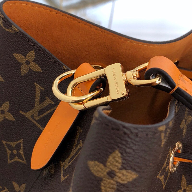 Luxurious Totes - Latest - 9735