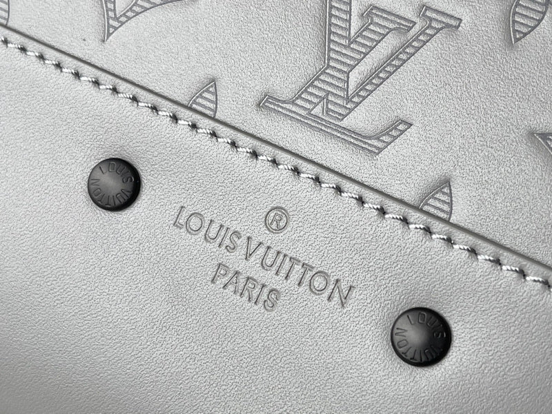 LOV - Luxurious Totes - 1216