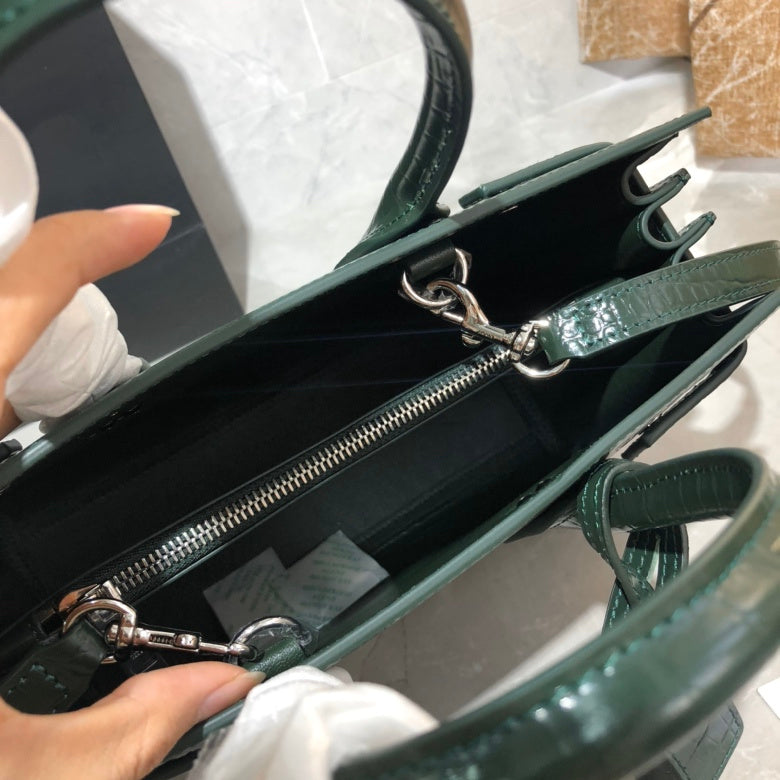 Luxurious Totes - Latest - 9477