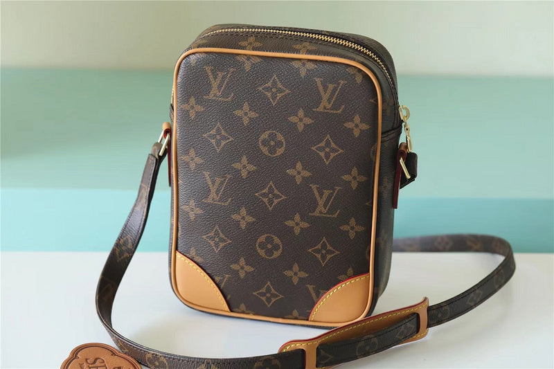 Lux-Totes - LOV Bags - 3888