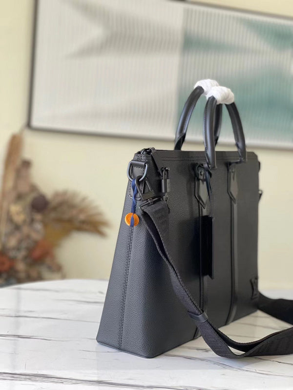 LOV - Luxurious Totes - 1748