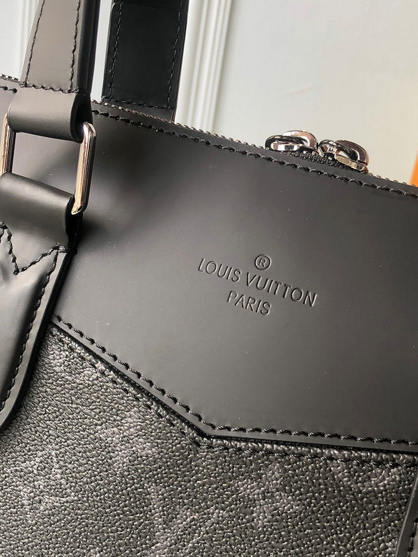 LOV - Luxurious Totes - 2586