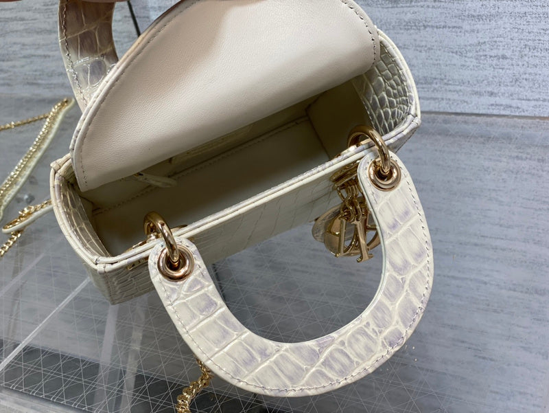 Luxurious Totes - Latest - 6432