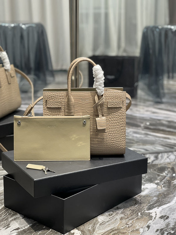 Luxurious Totes - Latest - 8727