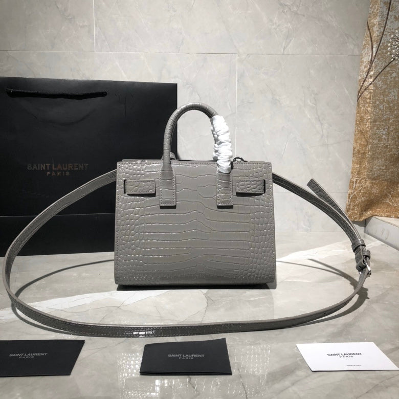 Luxurious Totes - Latest - 9485