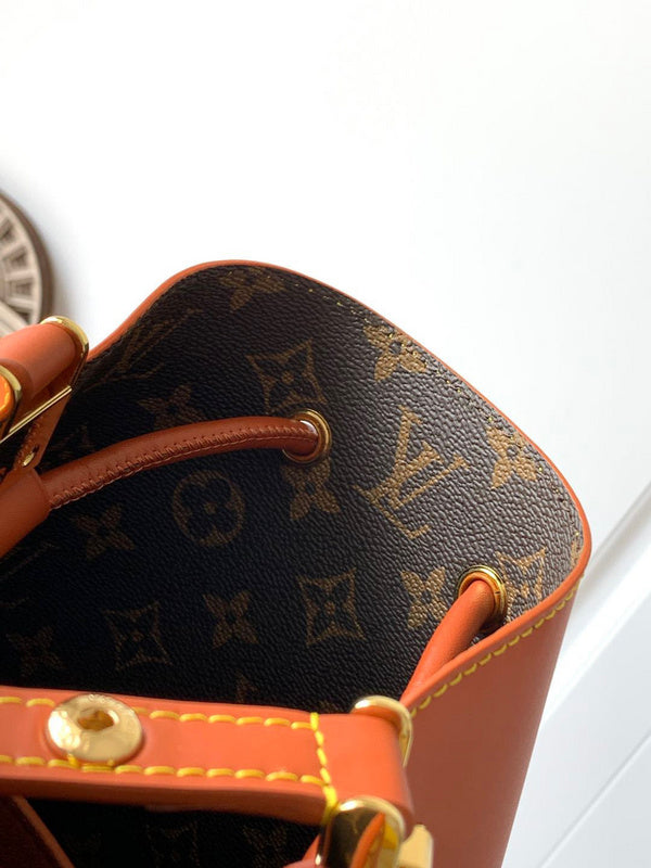 Luxurious Totes - Latest - 9727
