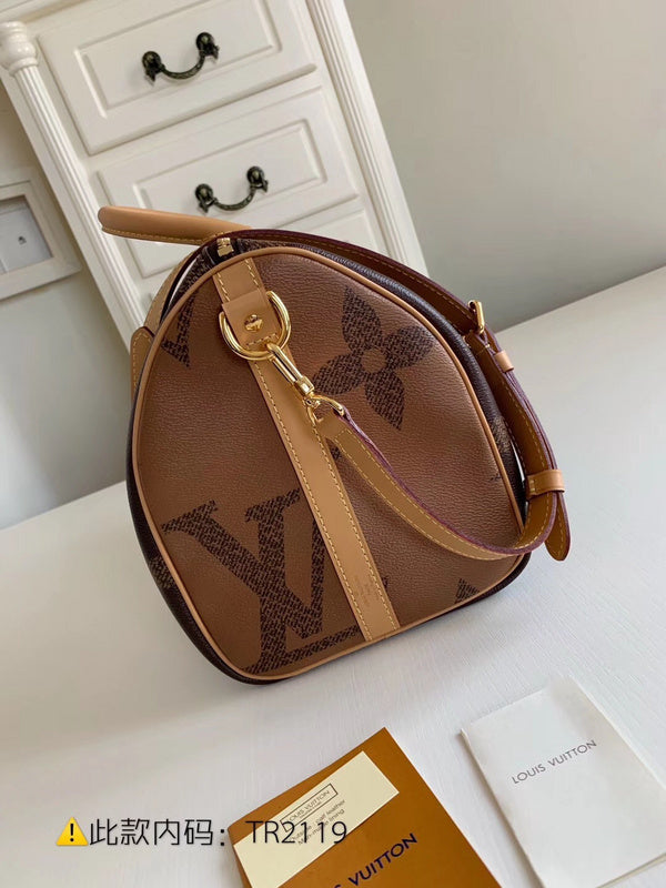 Luxurious Totes - Latest - 9705