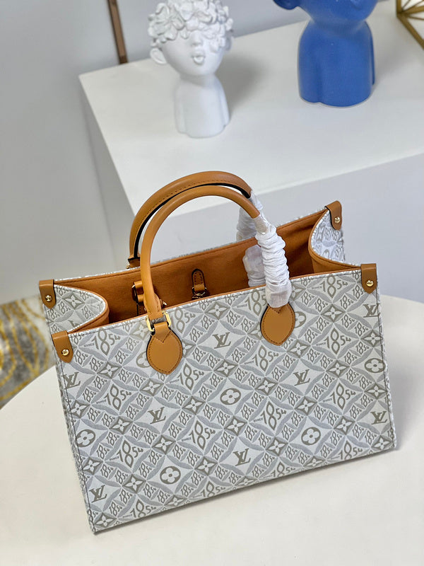 LOV - Luxurious Totes - 2013