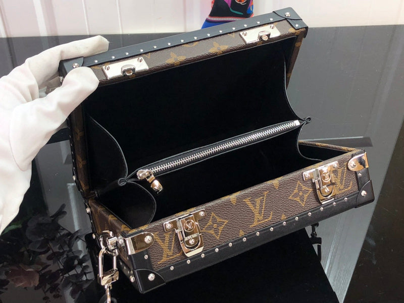 LOV - Luxurious Totes - 1346
