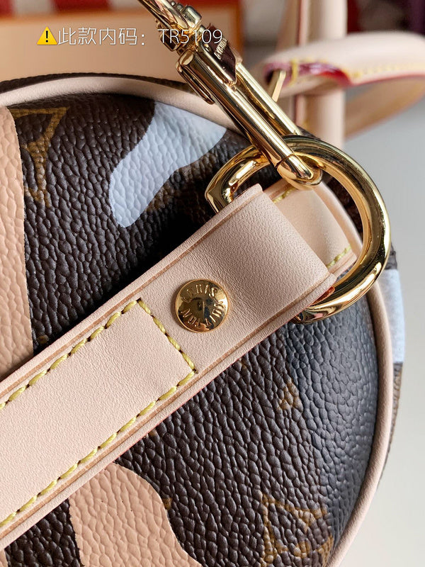 Luxurious Totes - Latest - 9715