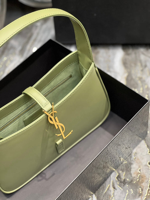 Luxurious Totes - Latest - 8247