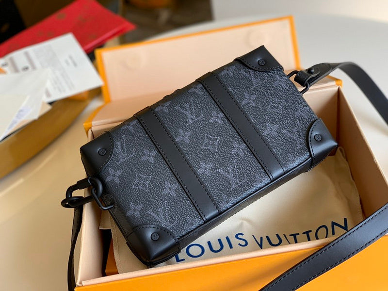 LOV - Luxurious Totes - 2589