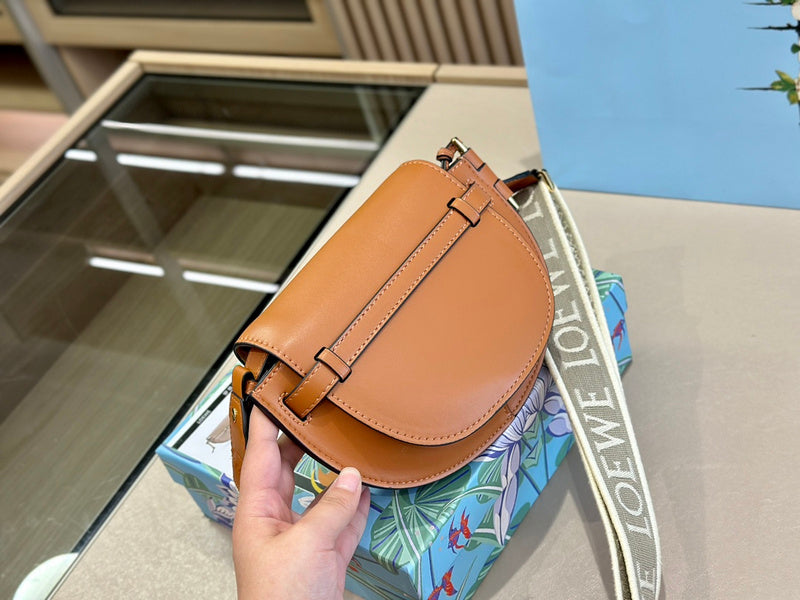 Luxurious Totes - LW-CH Bags - 010